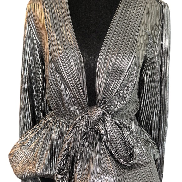 AKIRA Silver Tie Front Peplum Blouse - Picture 3 of 4